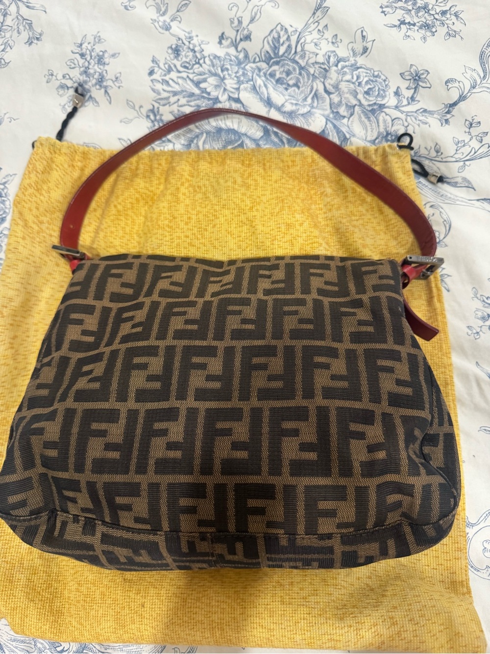 Authentic Fendi FF Monogram Canvas Shoulder Bag – Brown & Red Leather - Picture 2 of 11